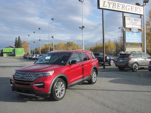 Used 2022 Ford Explorer Limited w/ Equipment Group 301A image 1
