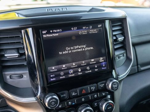 Used 2019 RAM 1500 Laramie AWD/4WD image 19