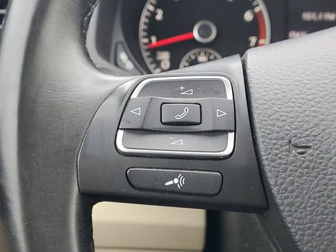 Used 2014 Volkswagen Passat 1.8T SE image 16