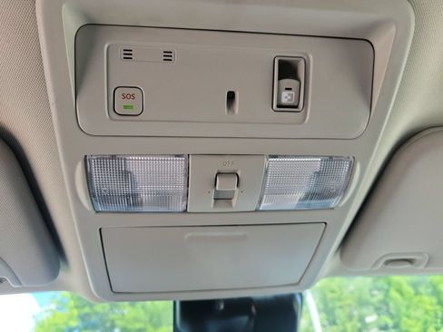 Used 2020 Nissan Titan SV w/ SV Convenience Package AWD/4WD image 31