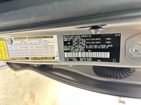 Used 2023 Lexus GX 460 Premium AWD/4WD image 36