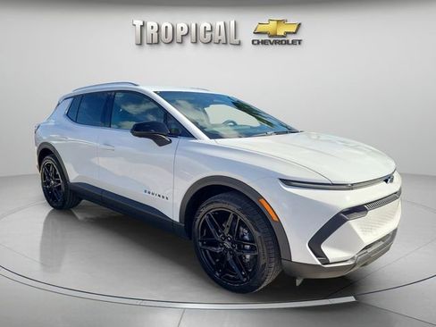 New 2026 Chevrolet Equinox EV LT w/ LPO, Blackout Package image 7