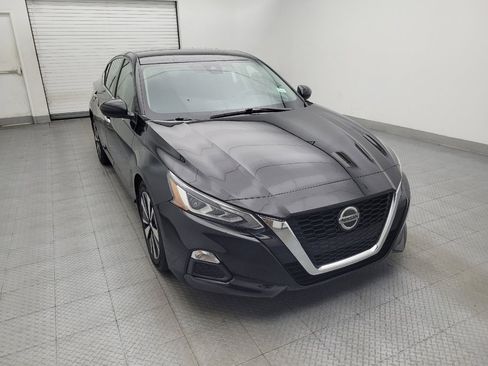 Used 2022 Nissan Altima 2.5 SV AWD/4WD image 14