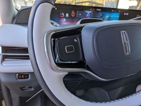 New 2026 Lincoln Navigator L Reserve w/ Jet Appearance Package image 33