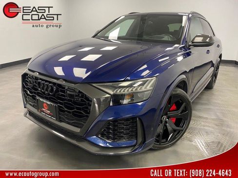 Used 2022 Audi RS Q8 w/ Carbon Optic Package image 1