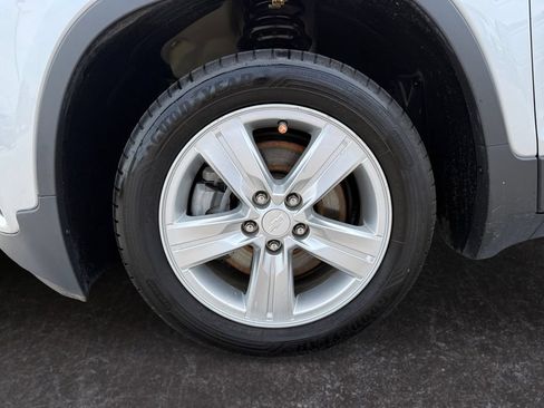 Used 2020 Chevrolet Trax LS w/ Tint and Cruise Package FWD image 9