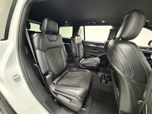 Used 2021 Jeep Grand Cherokee L Laredo AWD/4WD image 24