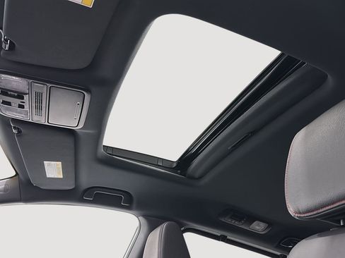 Used 2024 Honda Odyssey Sport image 16