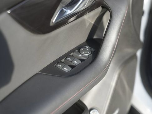 Used 2019 Chevrolet Blazer RS image 28