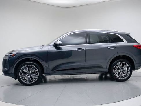 Used 2025 Audi Q5 Premium Plus AWD/4WD image 9