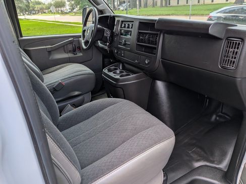 Used 2024 Chevrolet Express 2500 w/ Driver Convenience Package RWD image 11