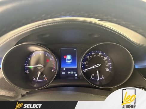 Used 2019 Toyota C-HR XLE FWD image 14