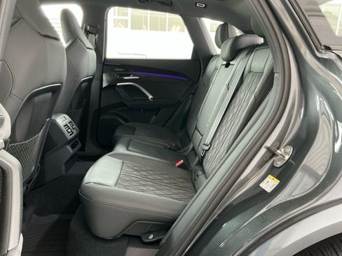 Used 2025 Audi SQ5 Premium Plus w/ Premium Plus Package AWD/4WD image 33