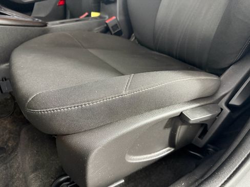 Used 2018 Ford Focus SE image 18