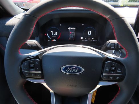 New 2026 Ford Explorer ST-Line AWD/4WD image 9