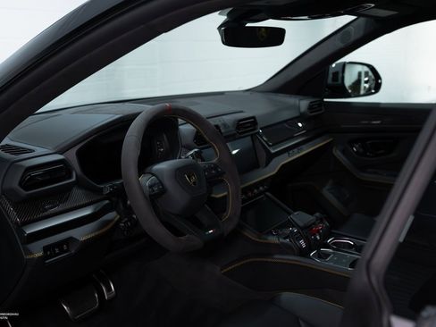 New 2025 Lamborghini Urus SE image 33