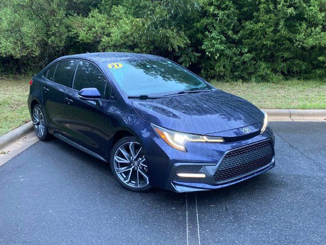 Used 2021 Toyota Corolla SE FWD image 1