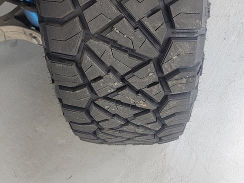 Used 2018 Ford F150 Raptor w/ Equipment Group 802A Luxury image 16