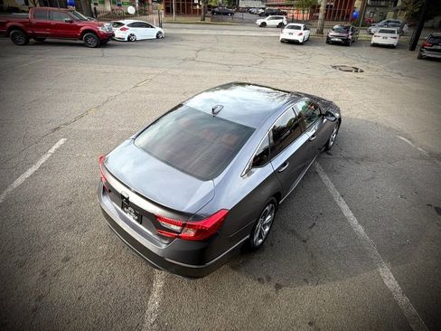 Used 2018 Honda Accord EX-L image 9