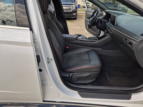Used 2022 Hyundai Sonata SEL Plus w/ Preferred Accessory Package FWD image 5