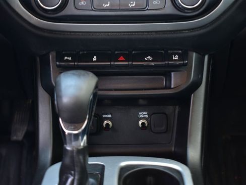 Used 2022 Chevrolet Colorado LT w/ Fleet Safety Package RWD image 25