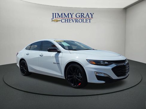 Used 2025 Chevrolet Malibu LT w/ Redline Edition FWD image 7