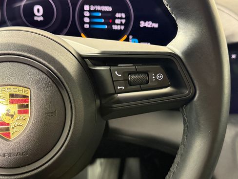 Certified 2022 Porsche Taycan image 19