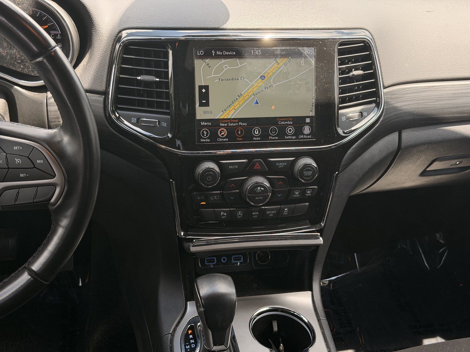 Used 2022 Jeep Grand Cherokee Laredo E AWD/4WD image 30