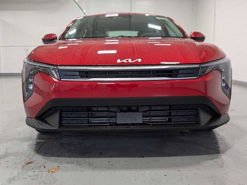 Certified 2025 Kia K4 LXS image 2