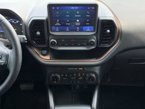 Used 2024 Ford Bronco Sport Outer Banks AWD/4WD image 17