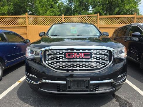 Used 2017 GMC Acadia Denali w/ Technology Package AWD/4WD image 2