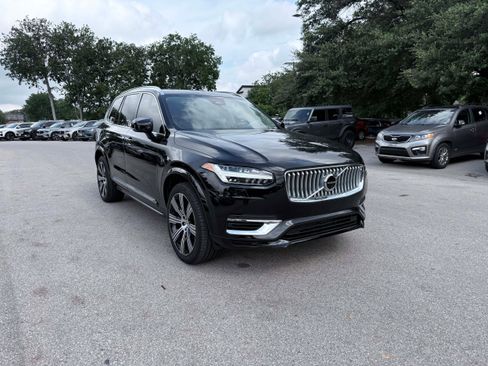 Certified 2024 Volvo XC90 T8 Plus w/ Protection Package AWD/4WD image 7