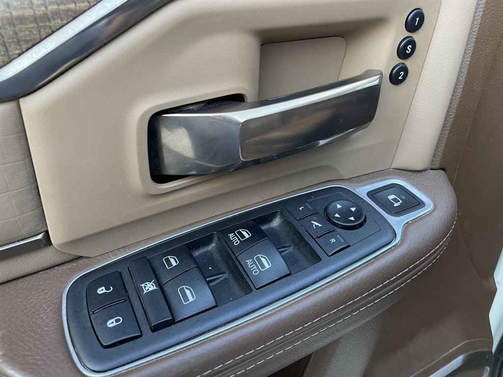 Used 2019 RAM 3500 Limited AWD/4WD image 37