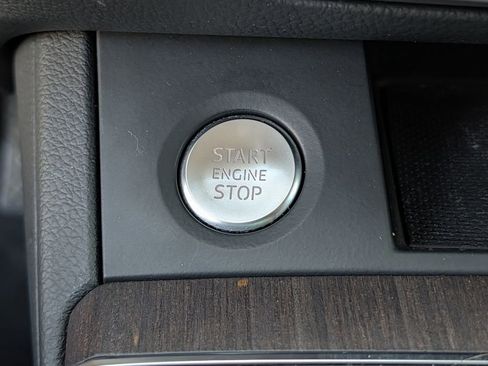 Used 2022 Audi Q5 2.0T Premium image 19