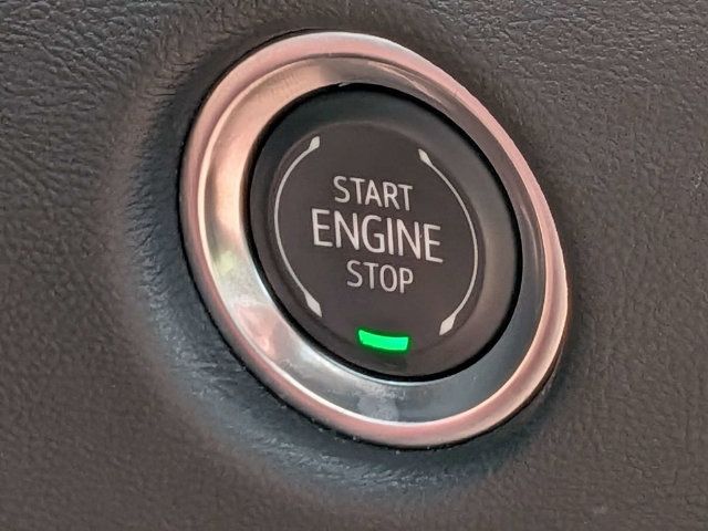 Certified 2025 Cadillac Escalade Premium Luxury AWD/4WD image 34