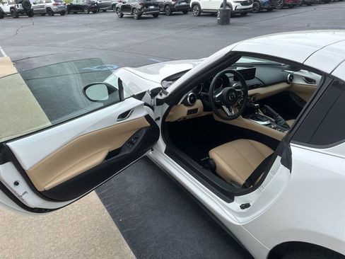 New 2026 MAZDA MX-5 Miata RF Grand Touring RWD image 17