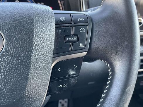 Used 2025 Toyota Camry SE w/ Convenience Package FWD image 30