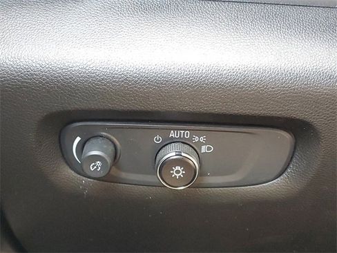 Certified 2023 Chevrolet Traverse RS image 21