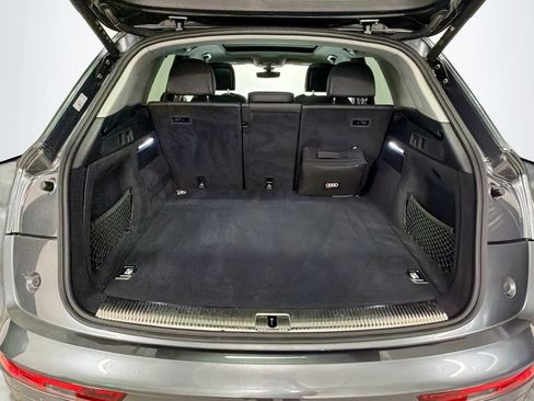 Used 2025 Audi Q5 e Premium Plus AWD/4WD image 27