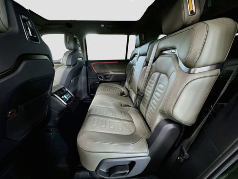 Used 2023 Rivian R1S Adventure AWD/4WD image 28