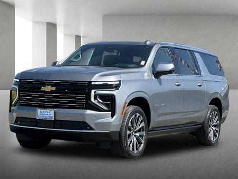 New 2026 Chevrolet Suburban High Country AWD/4WD image 8