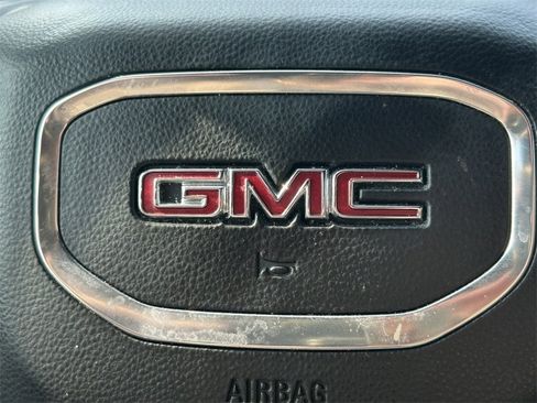 Used 2022 GMC Sierra 1500 AT4X image 42