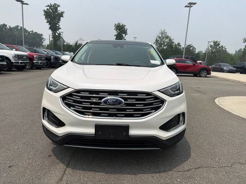 Used 2019 Ford Edge SEL w/ Equipment Group 201A AWD/4WD image 4