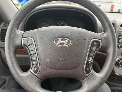 Used 2010 Hyundai Santa Fe GLS image 15