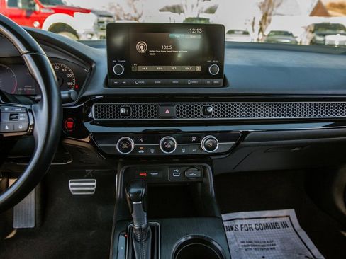 Used 2023 Honda Civic Sport image 15