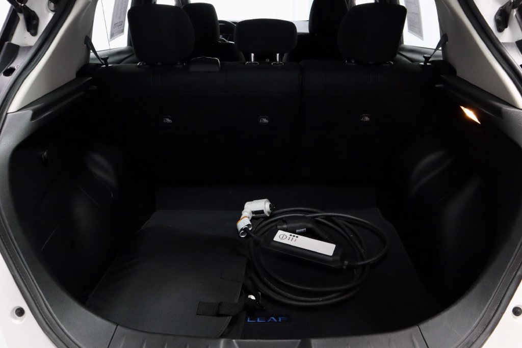 Certified 2024 Nissan Leaf SV Plus FWD image 14