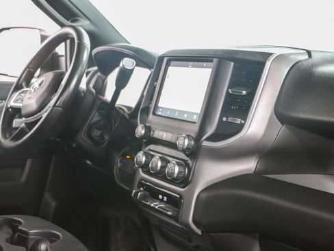 Used 2022 RAM 2500 Big Horn w/ Cold Weather Group image 27