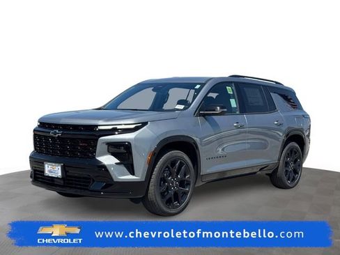 New 2026 Chevrolet Traverse RS w/ LPO, Floor Liner Package FWD image 1