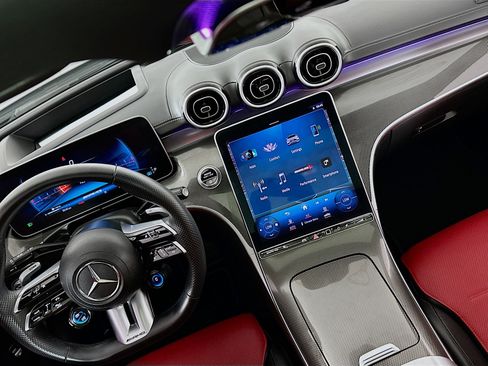 Used 2024 Mercedes-Benz C 43 AMG 4MATIC Sedan image 18