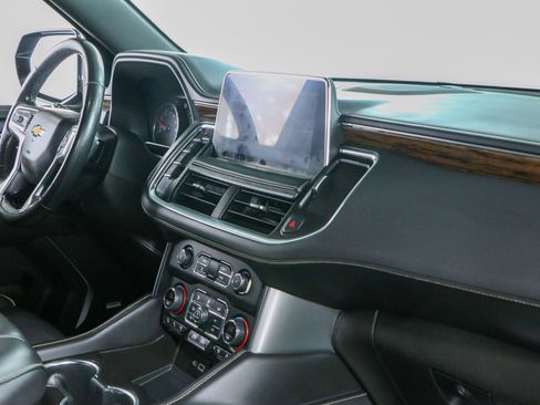Used 2021 Chevrolet Tahoe Premier AWD/4WD image 29